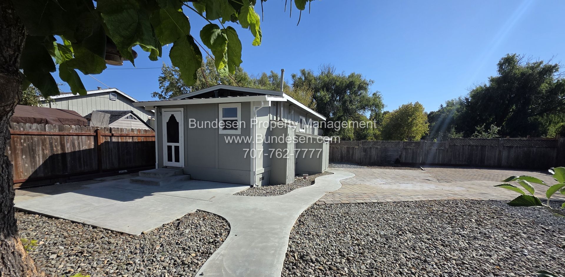 Sebastopol House: 5107 Hutchinson Road