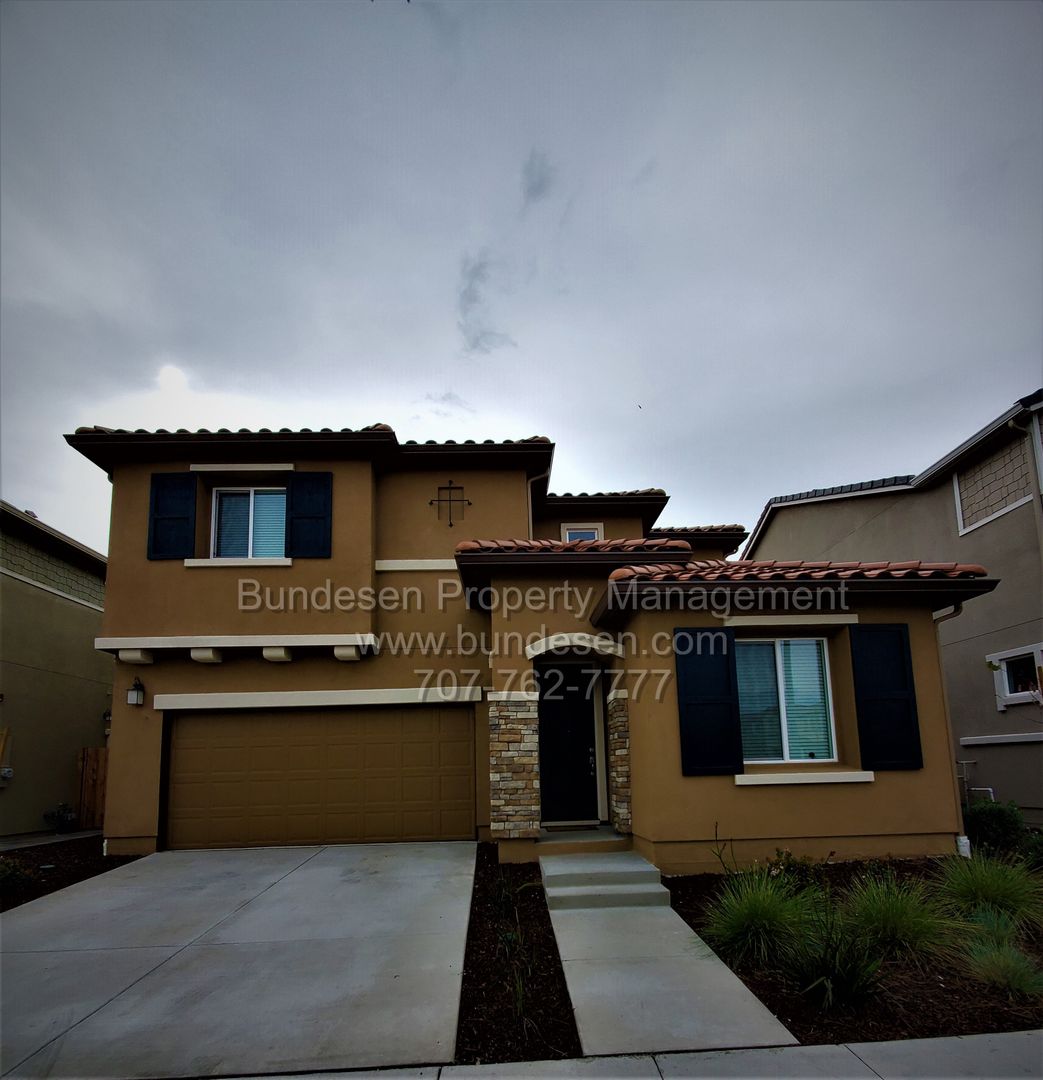 Rohnert Park House: 5137 Kolton Place