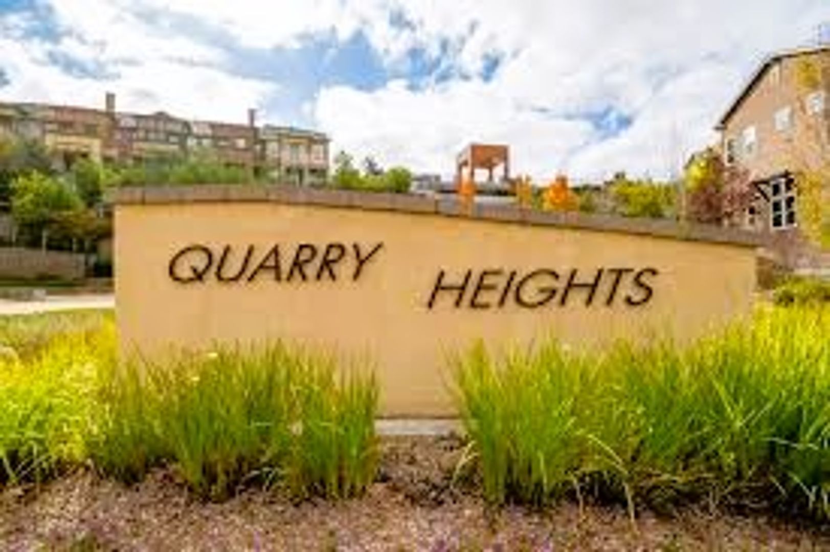 Petaluma Townhome: 313 Jacquelyn Lane