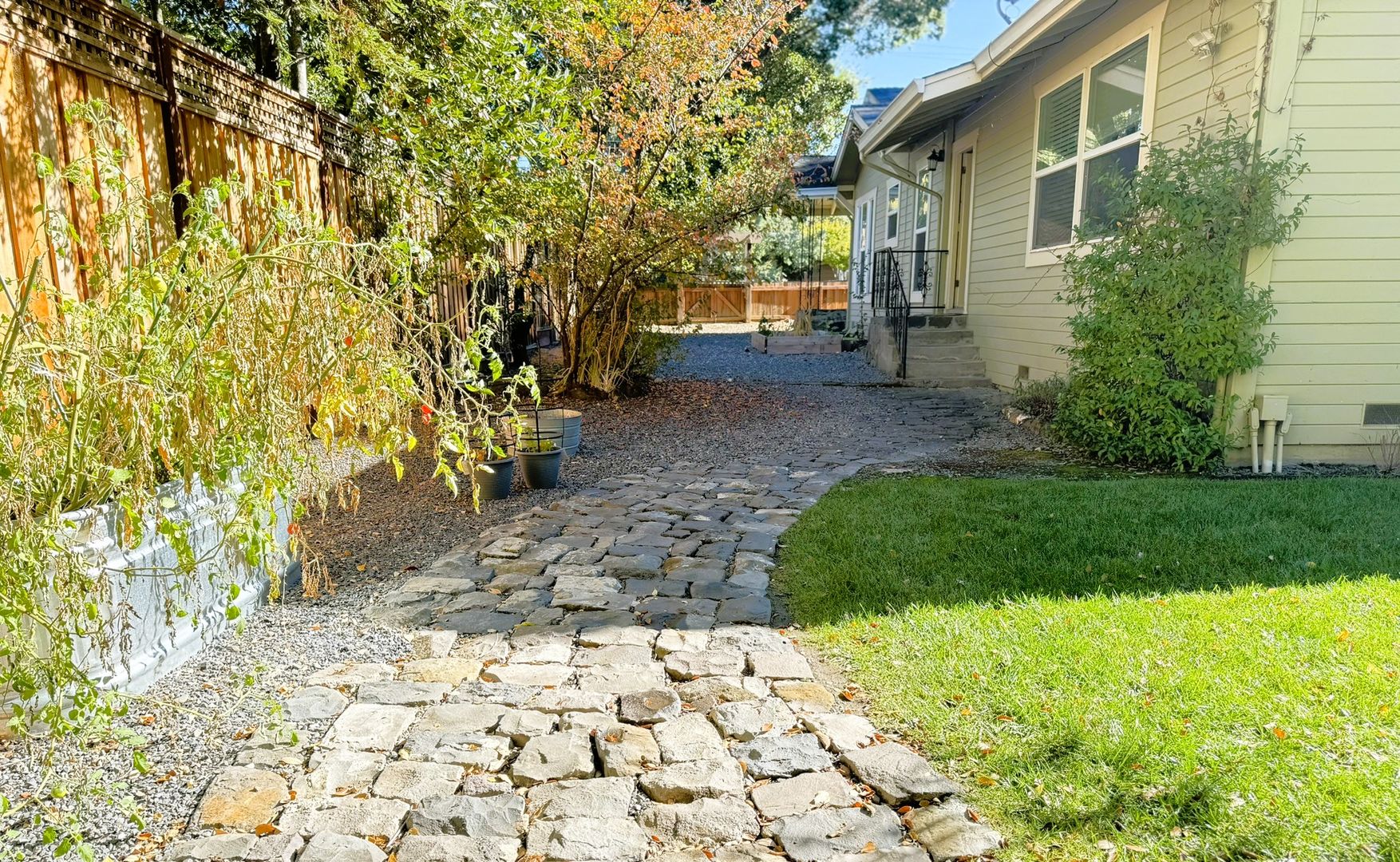 Petaluma House: 2386 I Street Ext.