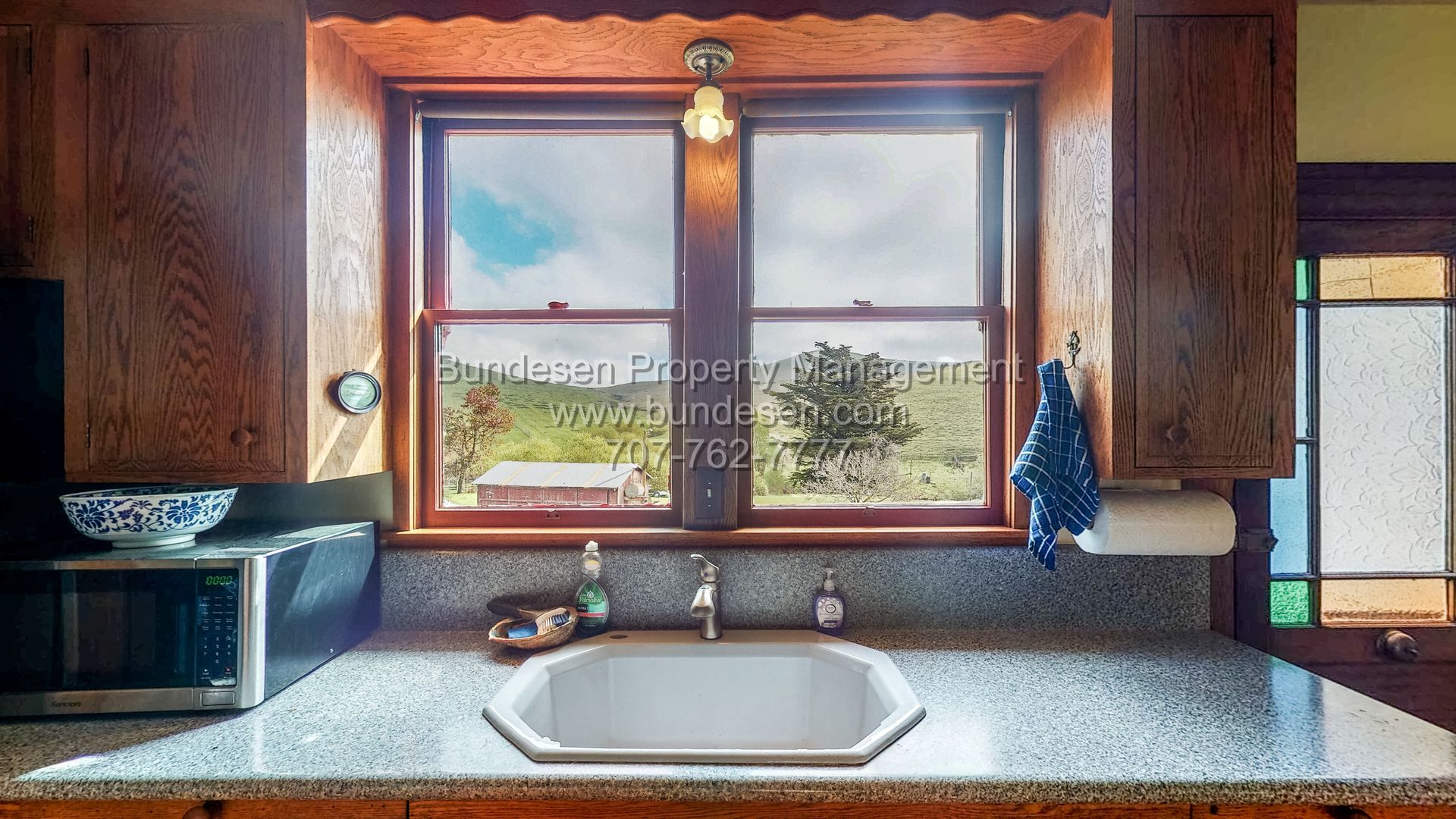 Petaluma House: 3501 Middle Road