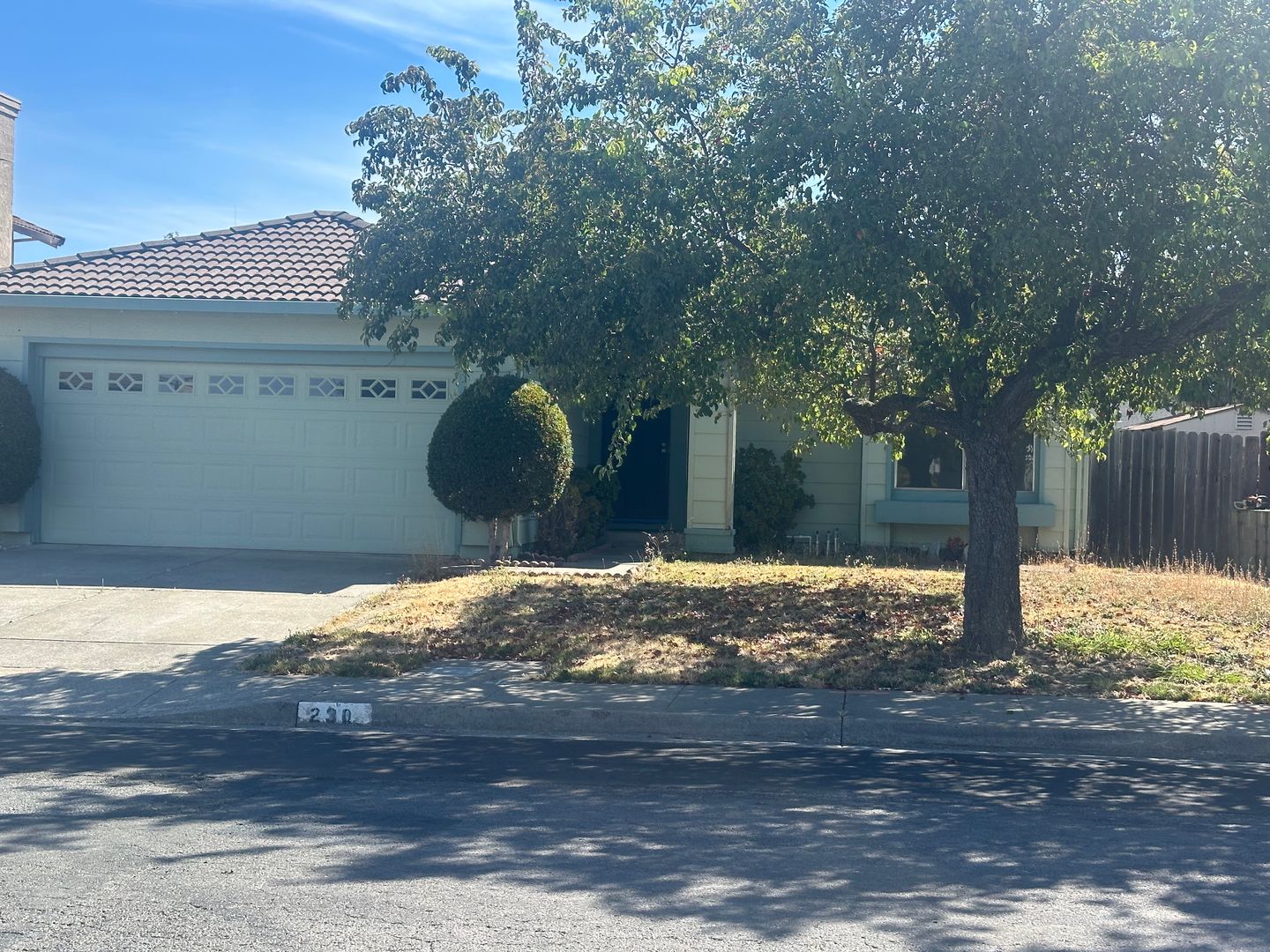 Vallejo House: 230 Catalina Way