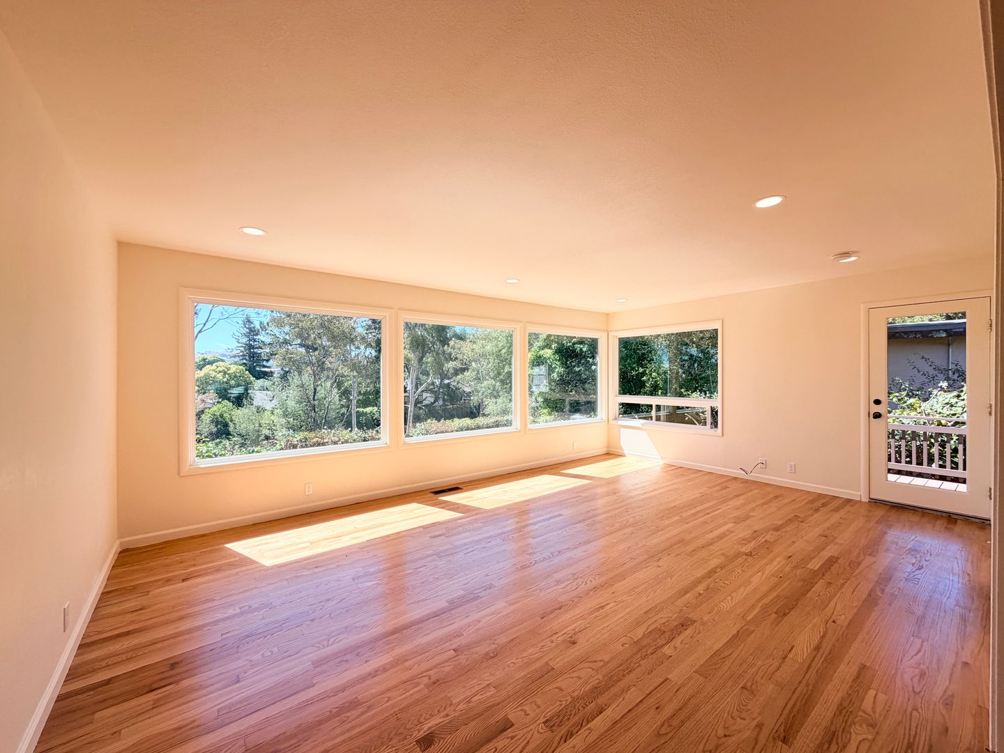 Corte Madera House: 11 Birch Avenue