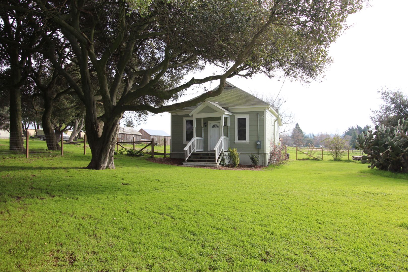 Petaluma House: 121 McBrown Road