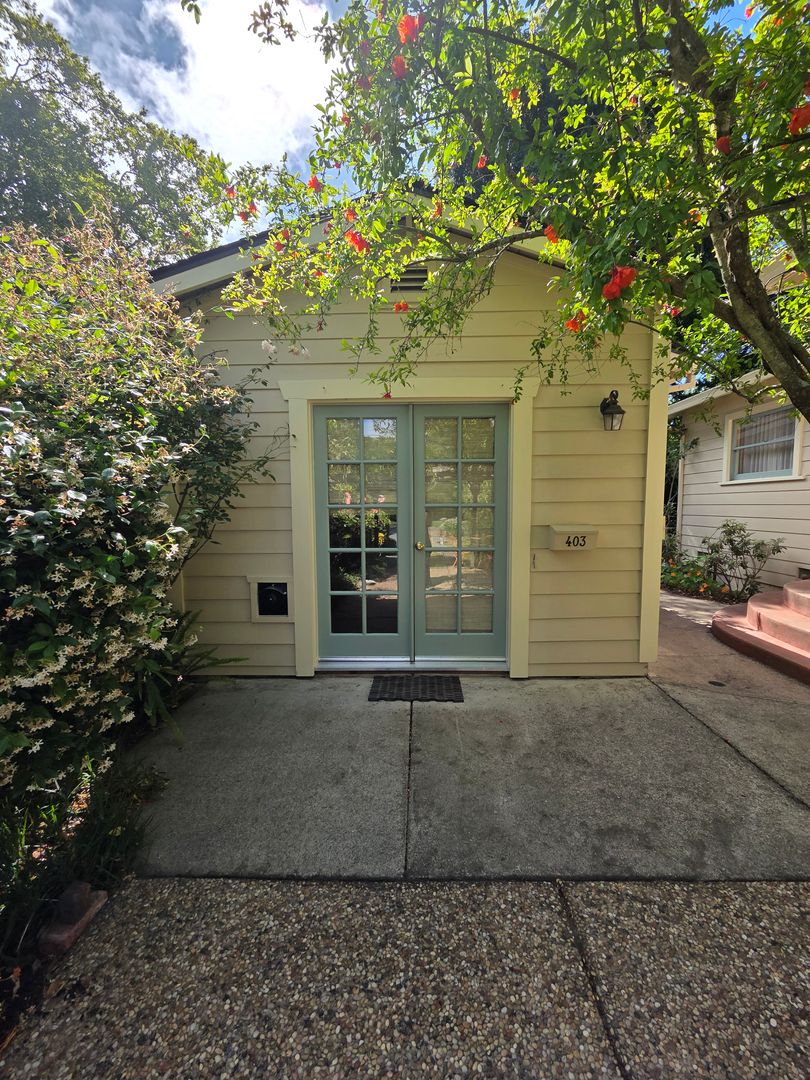 Petaluma House: 403 H Street