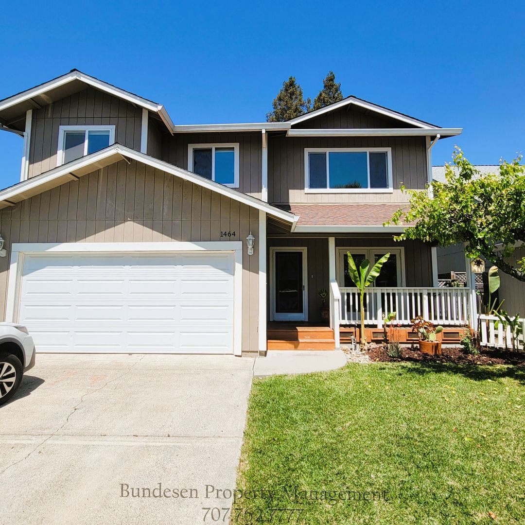 Rohnert Park House: 1464 Georgia Court