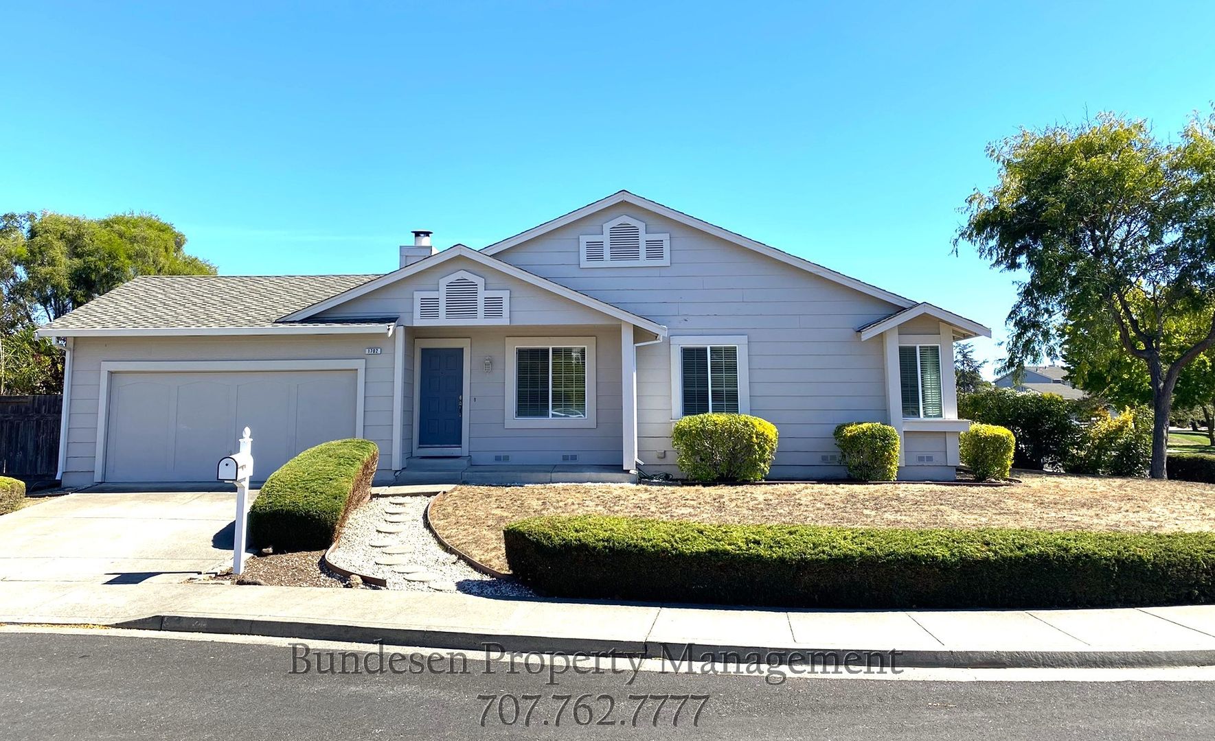 Petaluma House: 1702 Algol Court