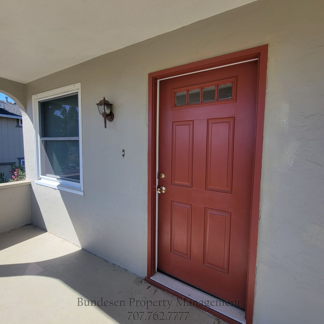 Petaluma Apartment: 415 & 417 Kentucky Street