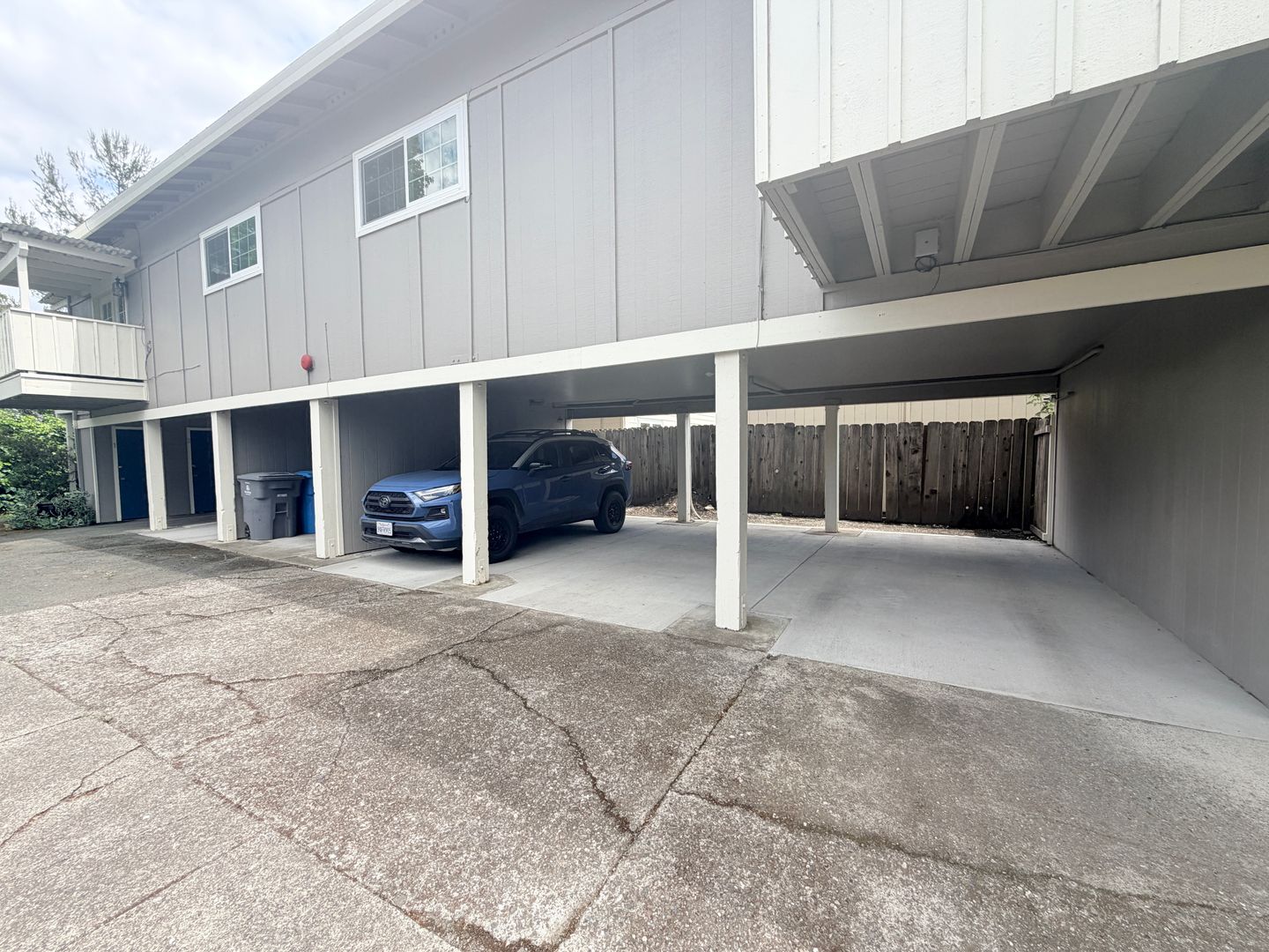 Santa Rosa Apartment: 92 Hendley Street