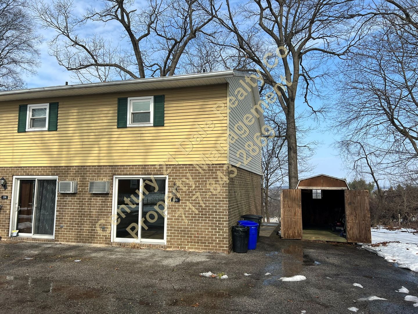 Dallastown Apartment: 376 E. King Street