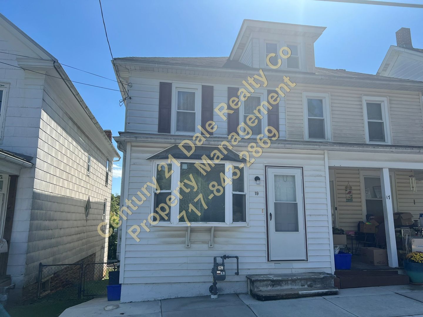 Windsor House: 19 East High Street