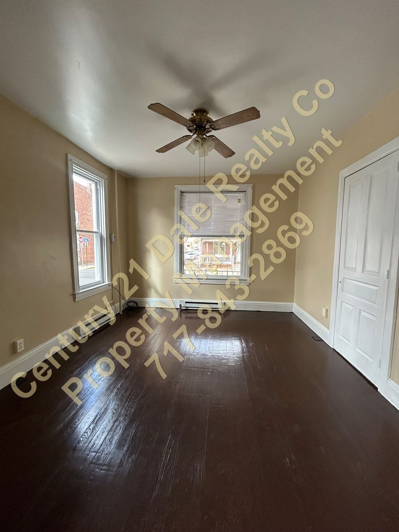 1134 W. Poplar, 1f, York, PA 17404