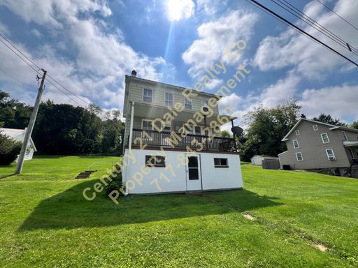 4 Bedroom Farm House in Red Lion School District
