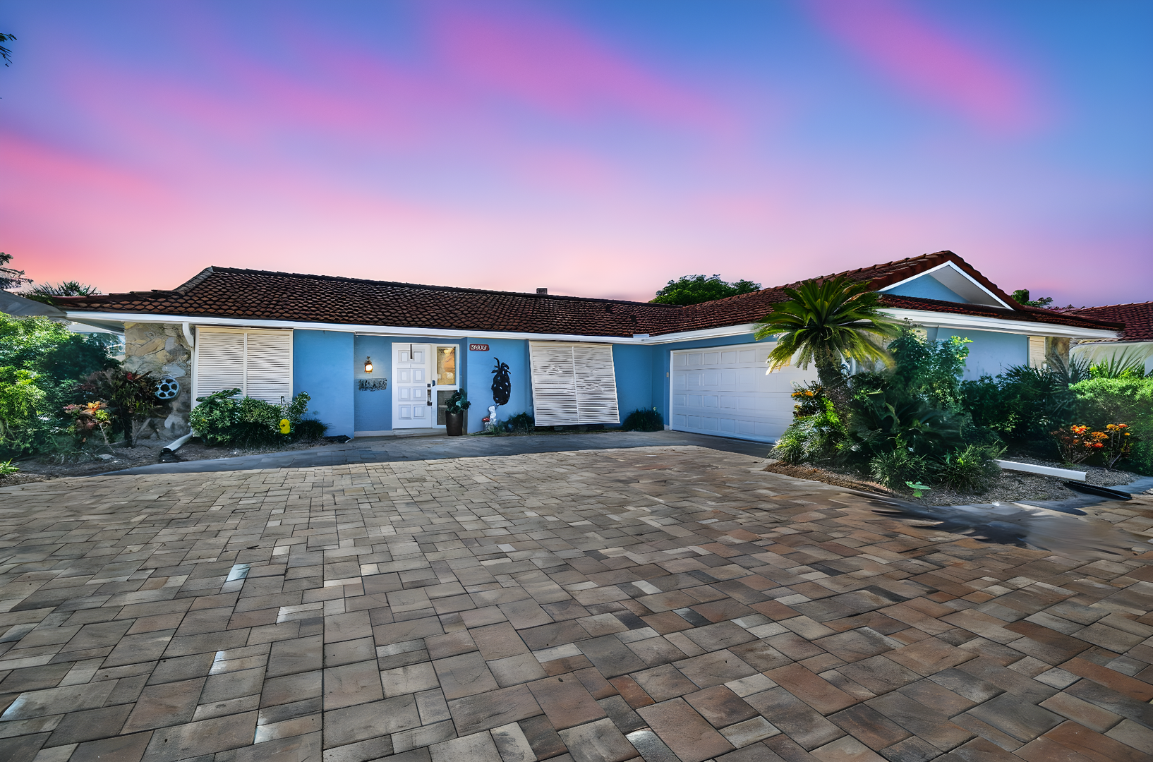 New Port Richey House: 5050 Porpoise Place
