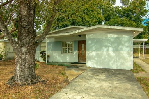 4 Bedroom House for Lease in Mid-Town Tampa – photo 1