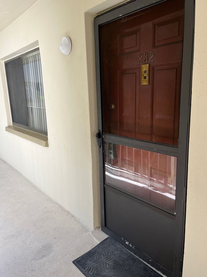 Palm Harbor Condo: 3300 Fox Chase Cir N #232