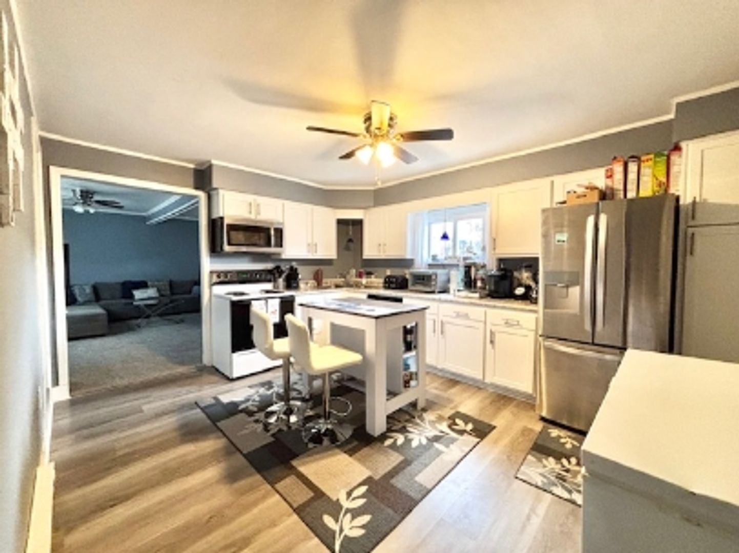 Greensburg Apartment: 217 N Lincoln Ave.