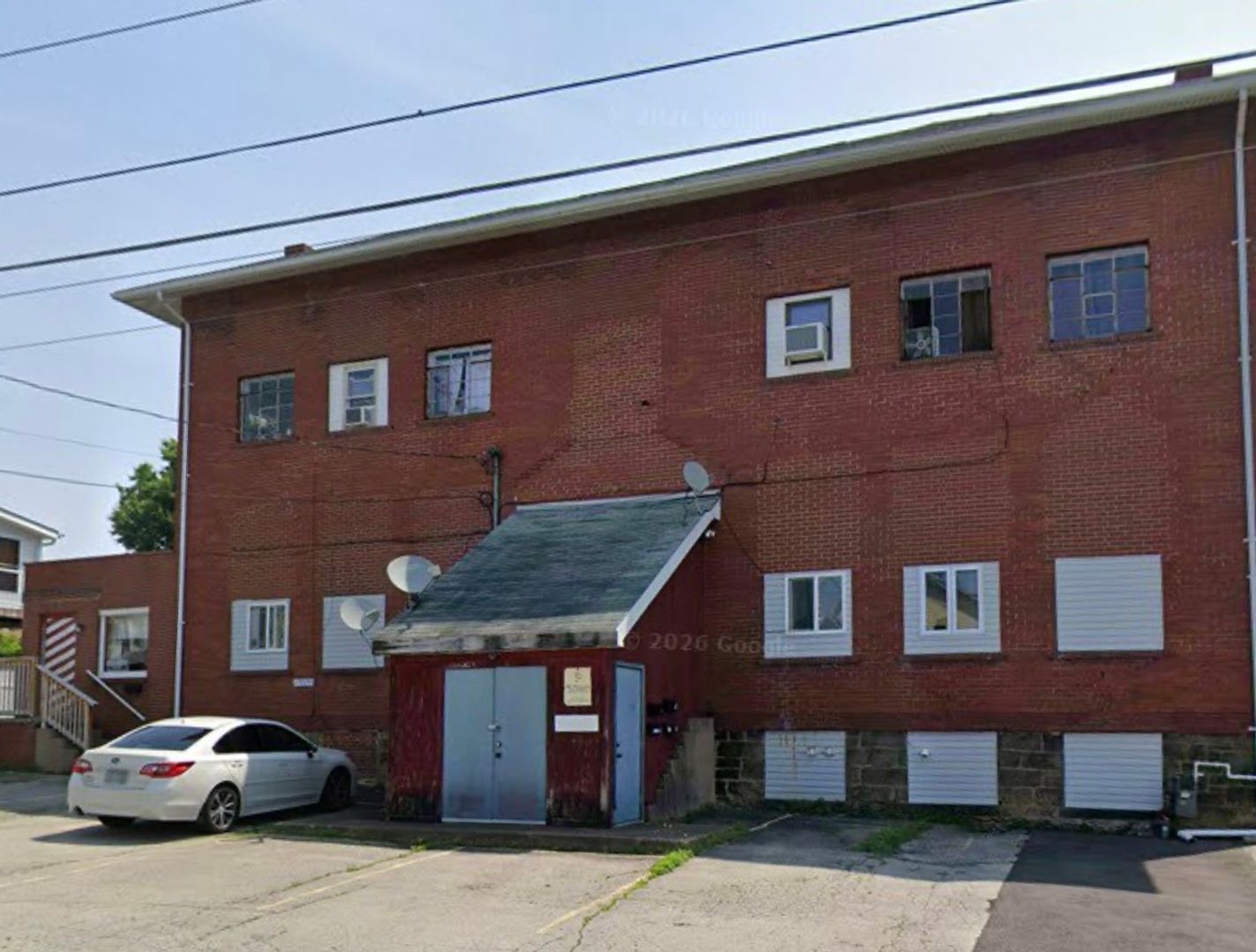 Latrobe Apartment: 934 Wood Street
