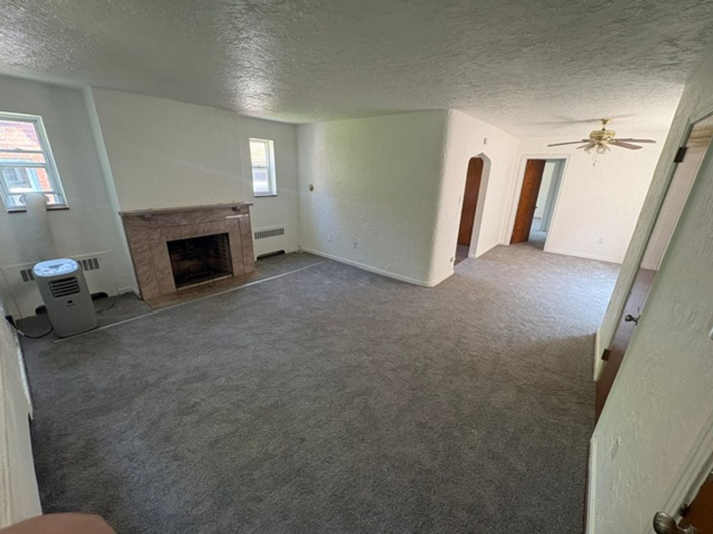 Pittsburgh Apartment: Lenox Ave