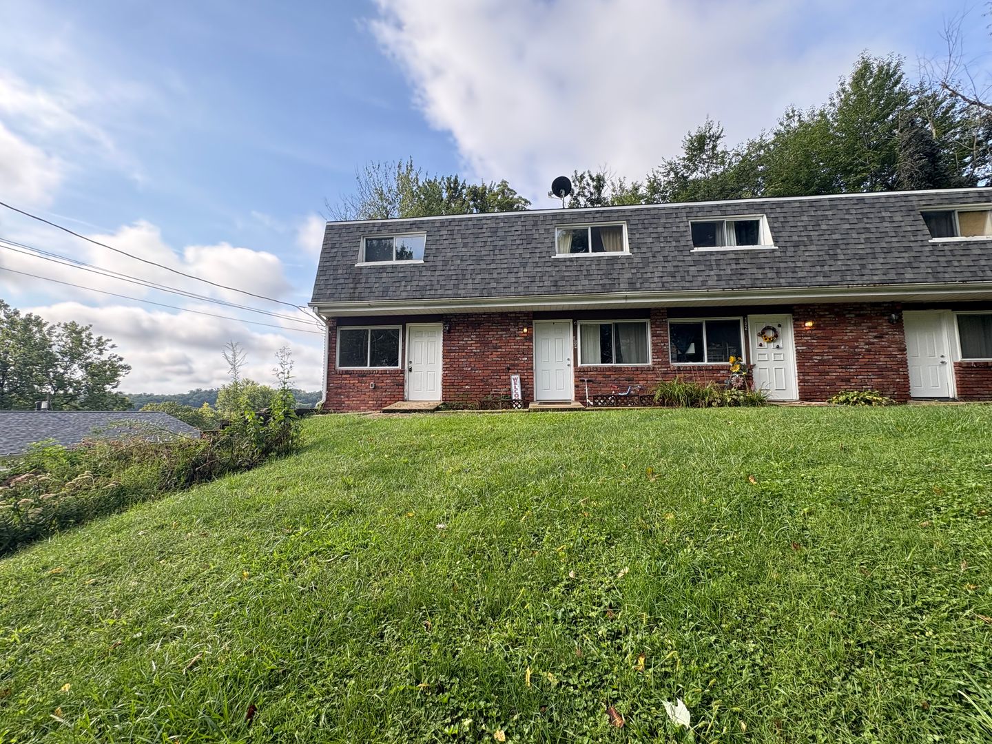 Jeannette Apartment: Kifer Road