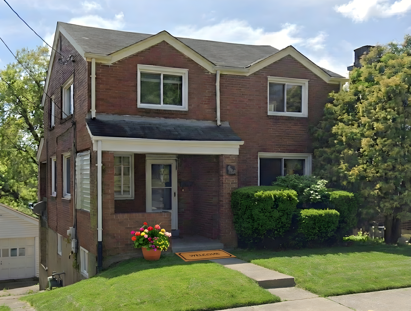 Clairton House: 560 Wylie Avenue