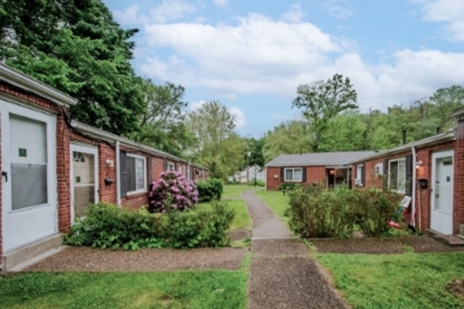 Penn Hills Apartment: 1 Penn Ridge Court