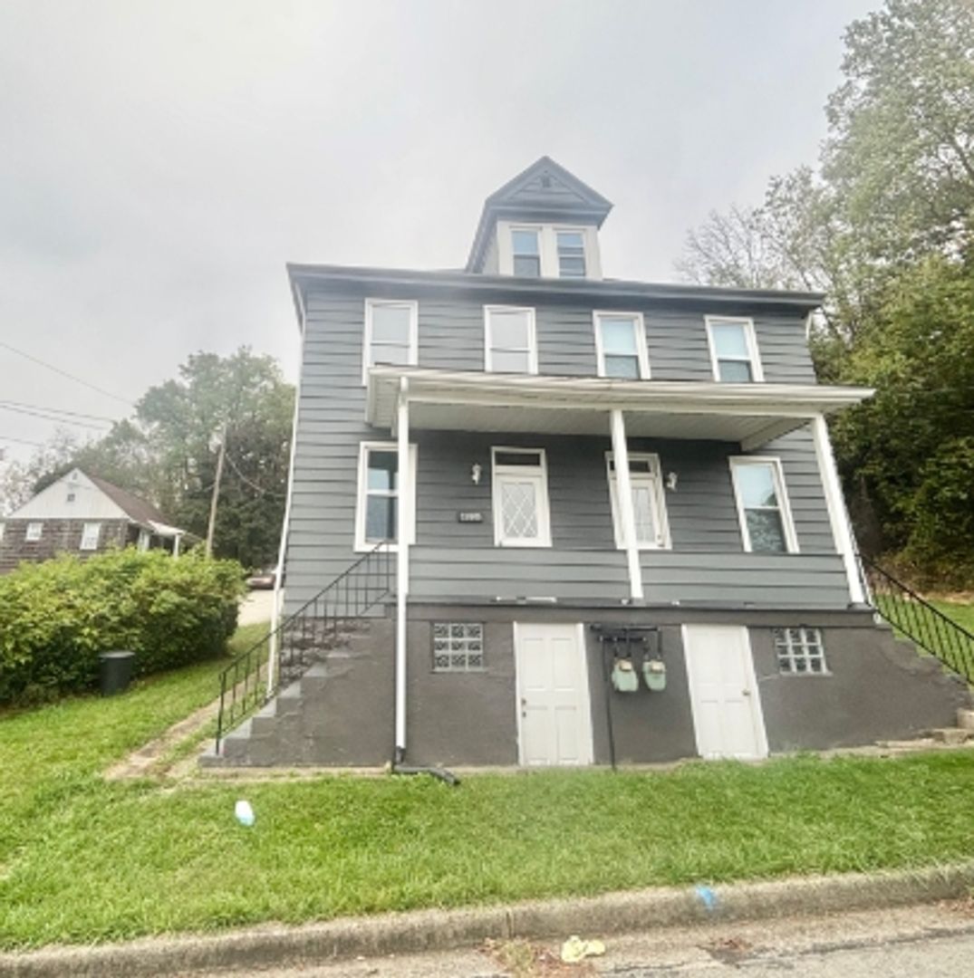 Jeannette Apartment: 400 Prospect