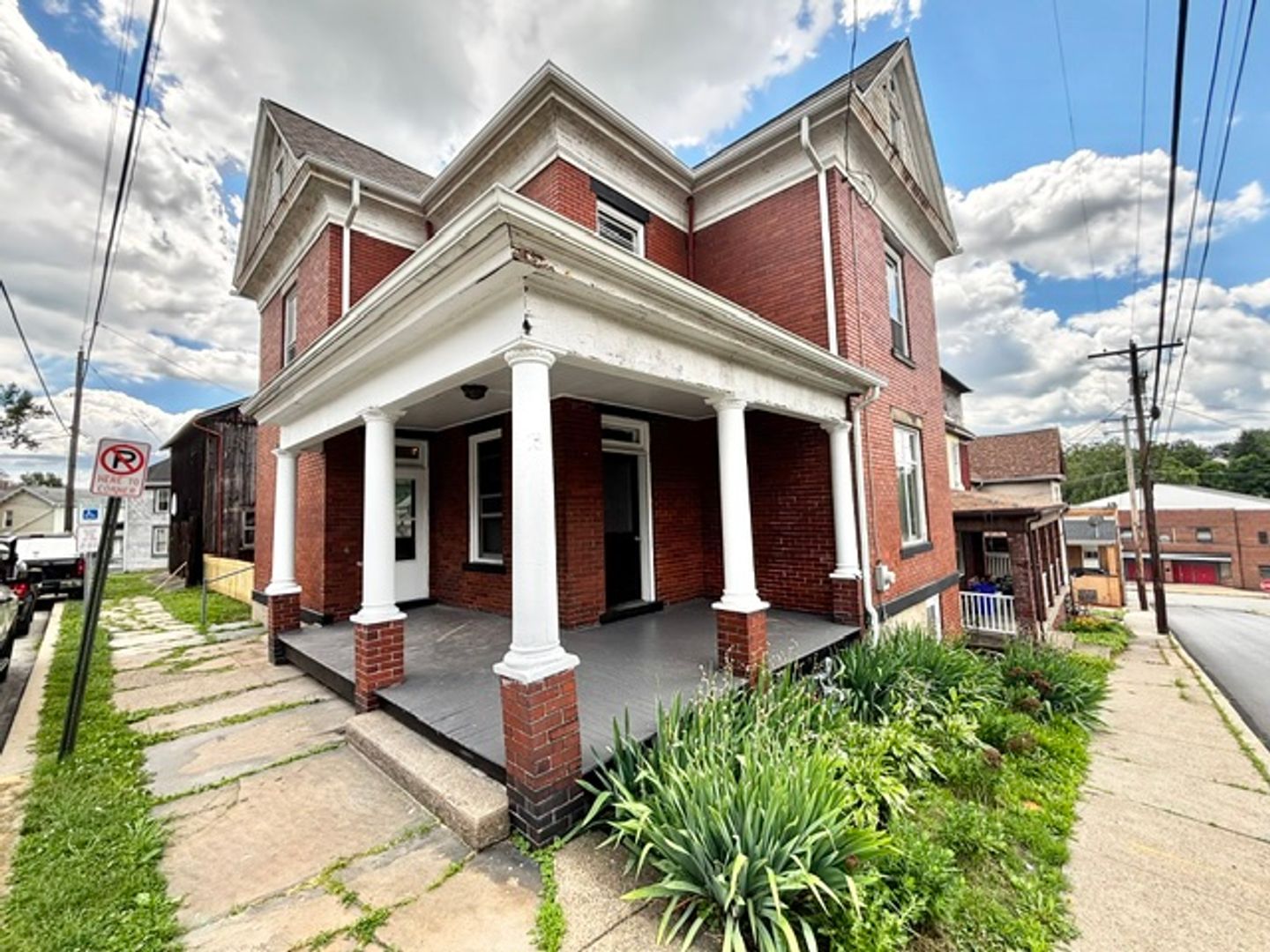 Manor House: 18 Observatory St