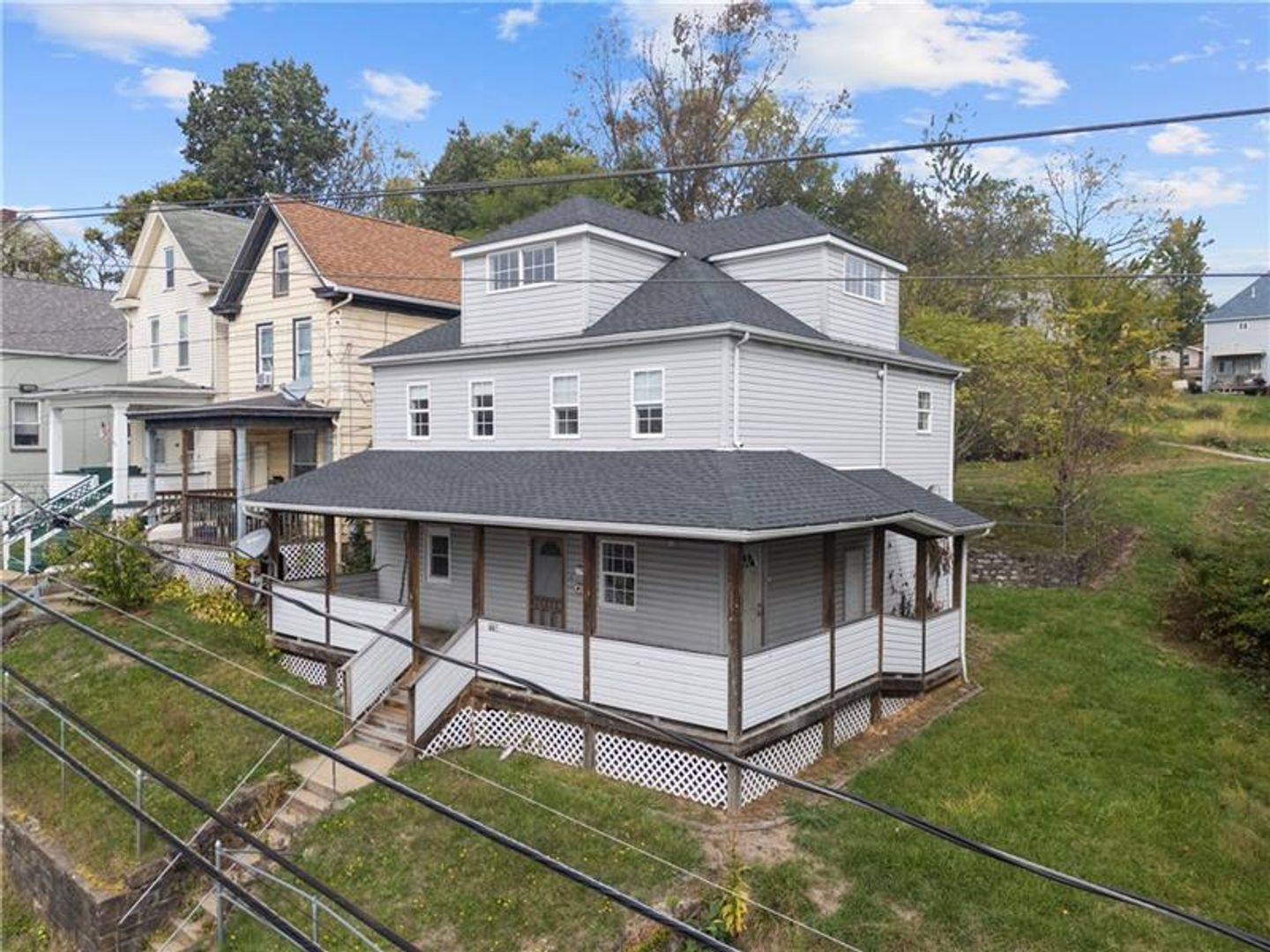 Jeannette Apartment: 507 Gaskill Ave.