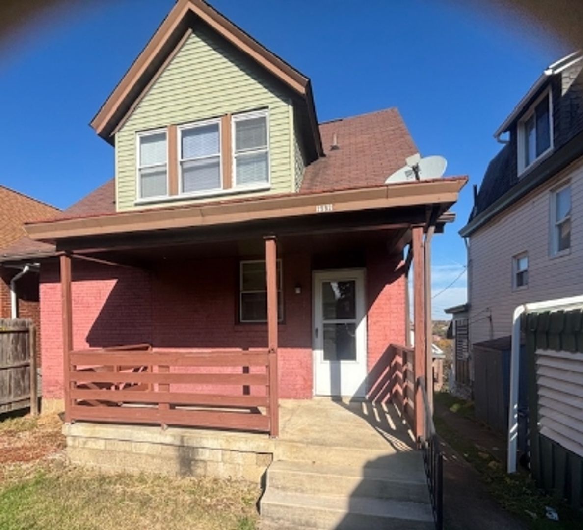 Pittsburgh House: 2992 Ruthwood Avenue