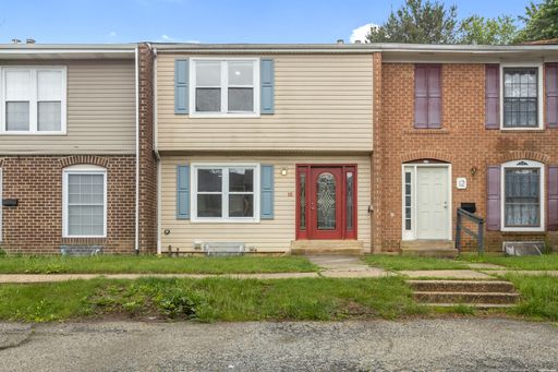 Unparalleled convenience and accessibility - Showing Sunday 9/27 - 1pm-1:30pm – photo 1