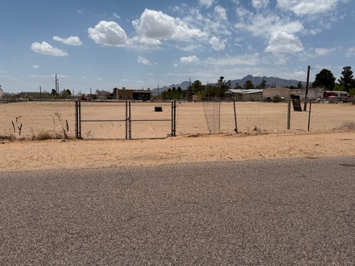 1 Acre Vacant Land with Utilities on site – Homestead Ready!
