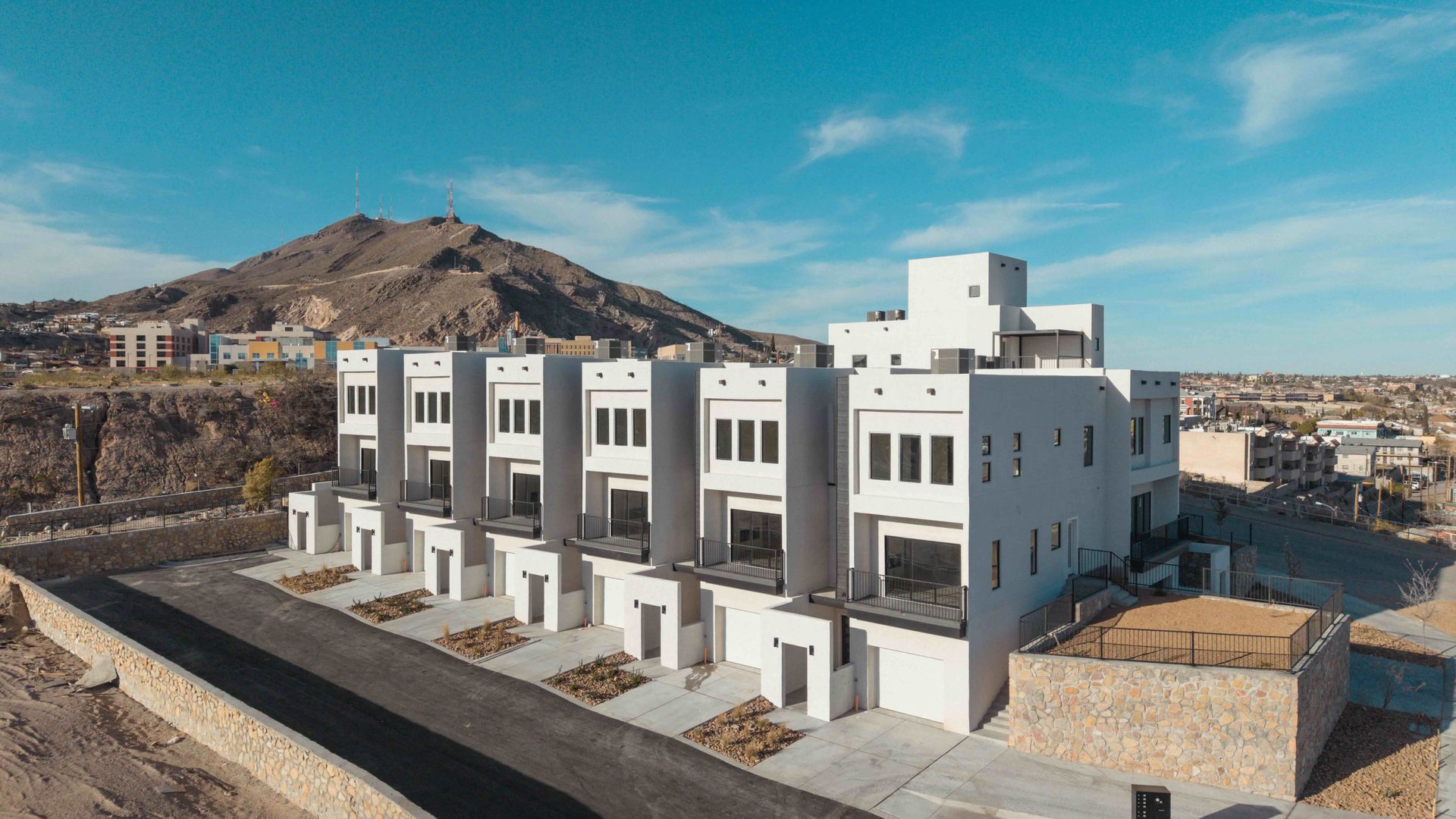 El Paso Townhome: 1519 Golden Hill Terrace