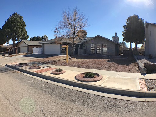 East El Paso Refrig A/C 3bed/2bath with Pool! – photo 1