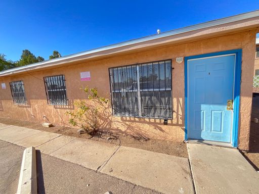 905 Branson - UNIT B