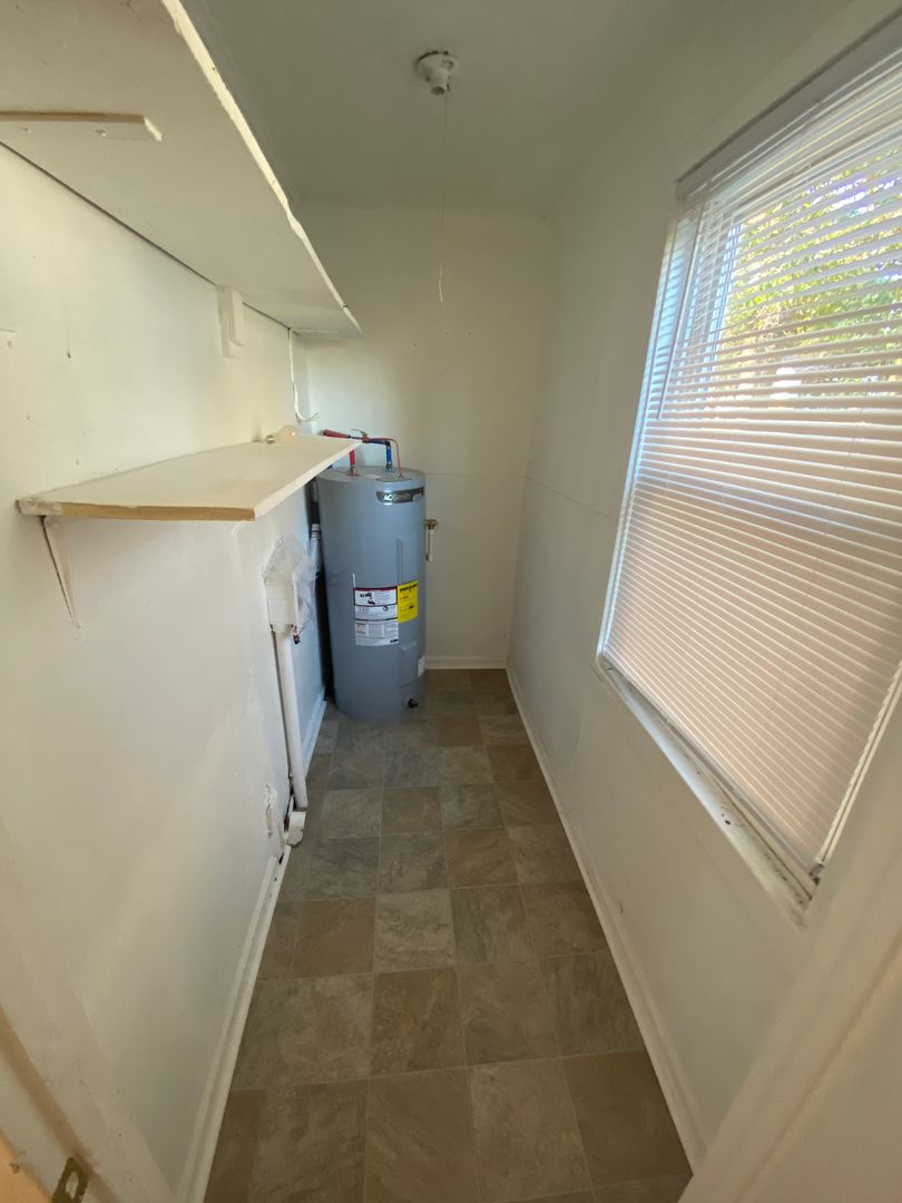 Augusta House: 2814 Fleming Dr.