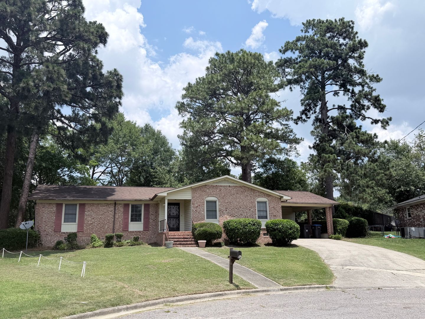 Augusta House: 2105 Hobson Court