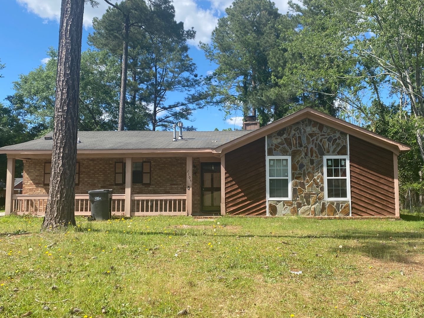 Augusta House: 2105 Vail Drive