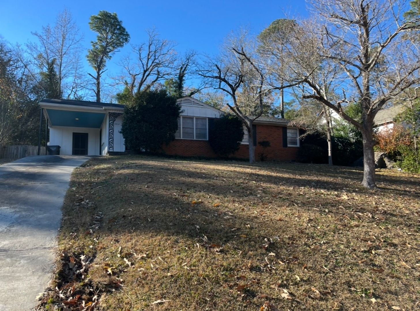 Augusta House: 3012 Pinewood Dr