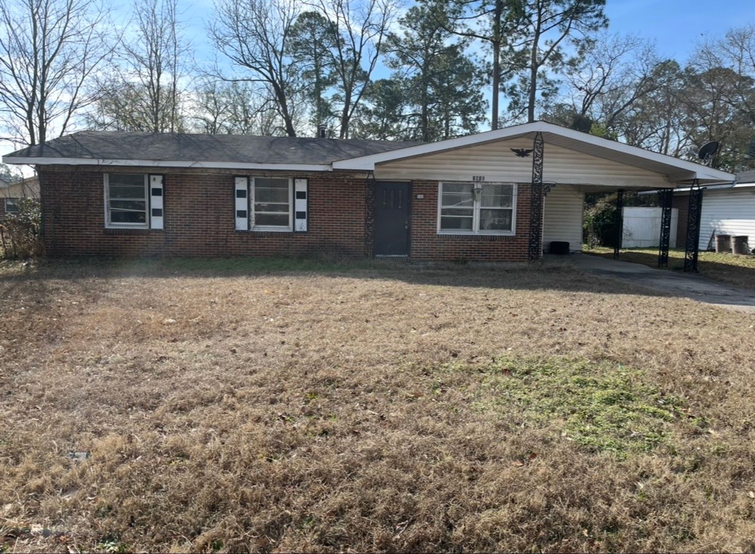 Augusta House: 1916 Preston Drive