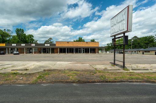 Potential Retail or Grocery Space – photo 1