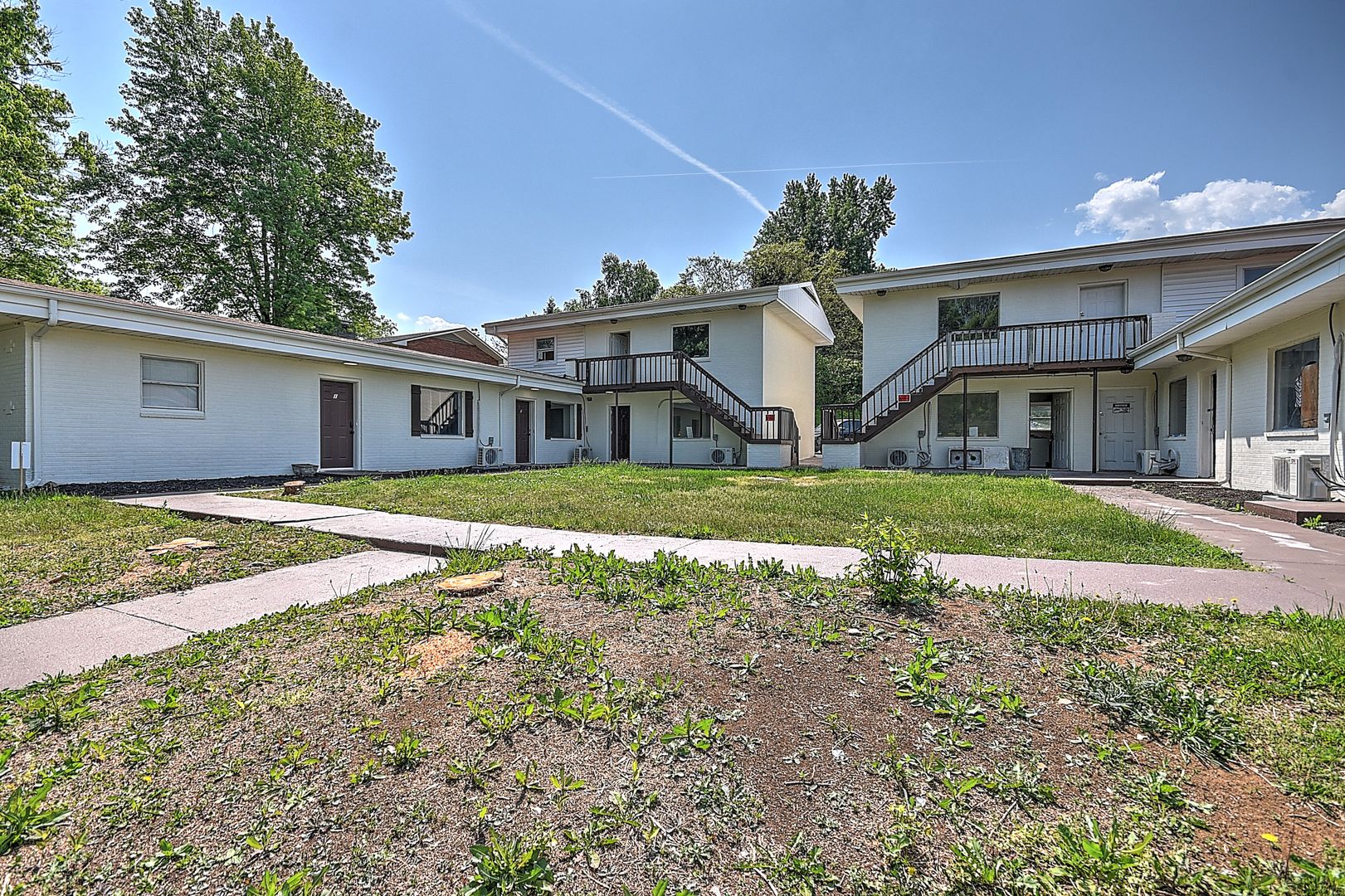 Elizabethton Apartment: 718 West G. Street