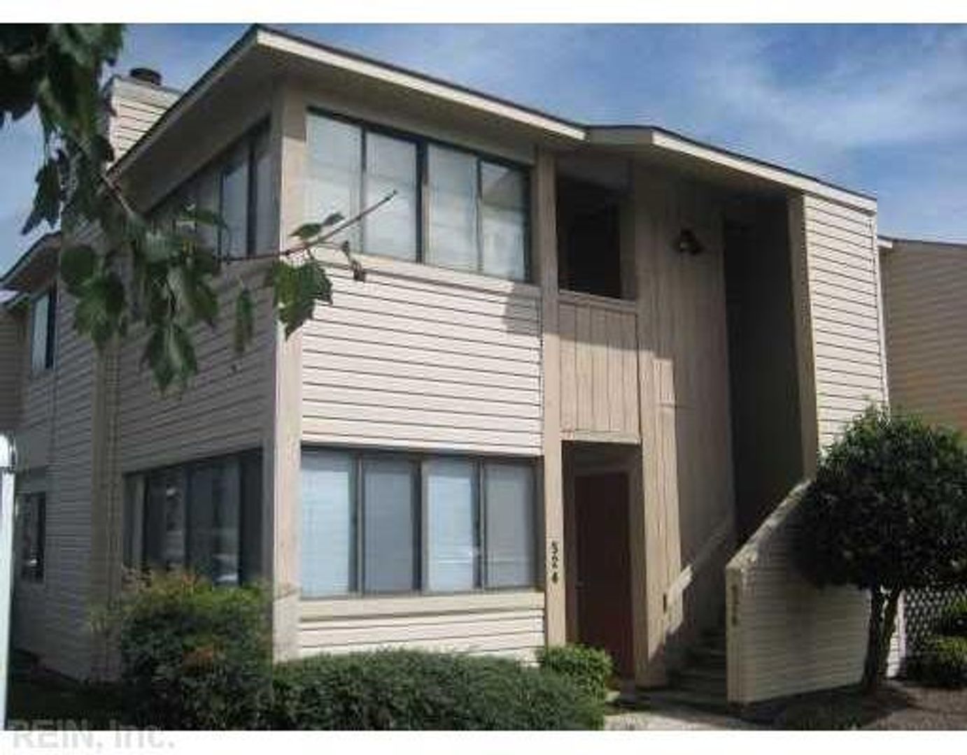 Virginia Beach House: 526 Glenn Regis Way