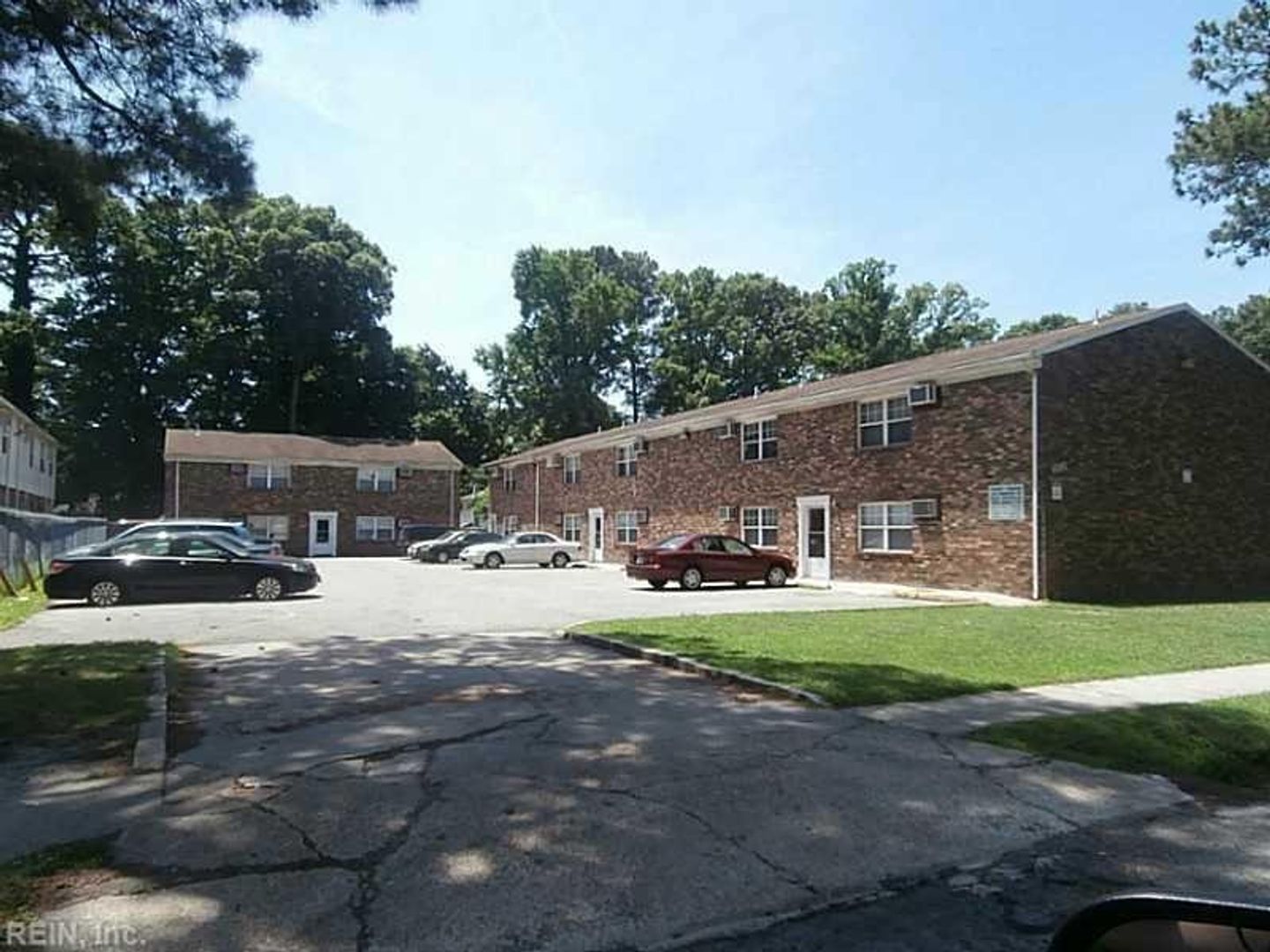 Norfolk Apartment: 3535 Mangrove Avenue