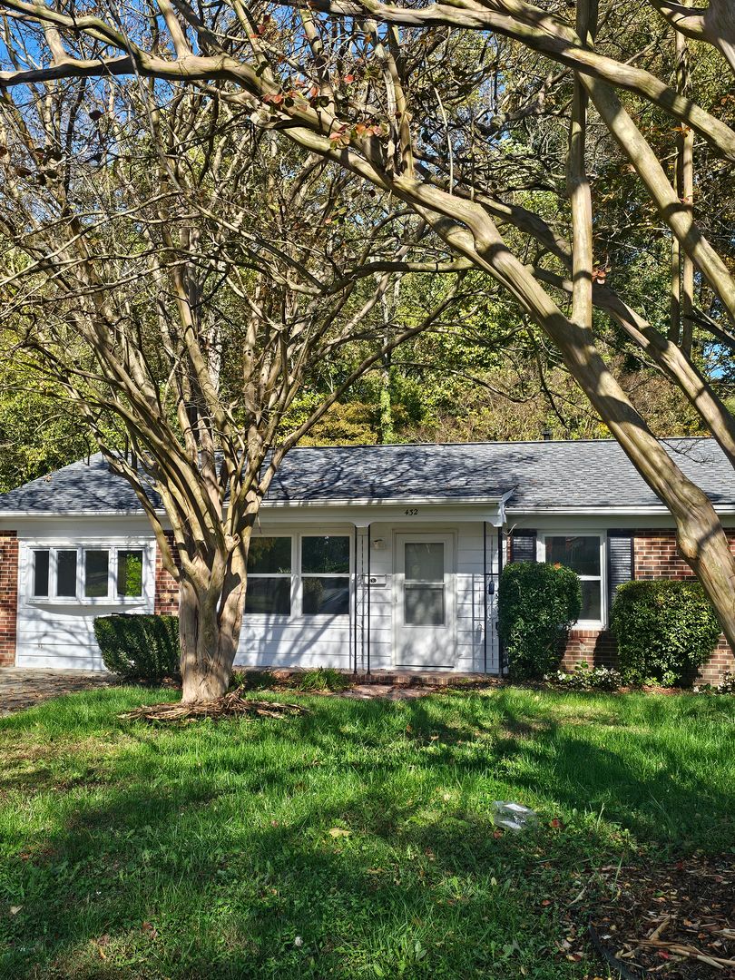 Newport News House: 432 Maryle Court