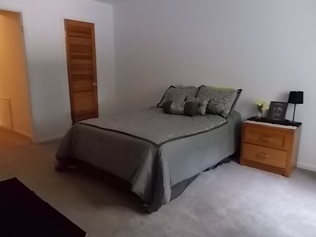 Hampton Apartment: 320 E Mercury Blvd #53