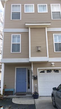 1517 Parks Avenue Unit #A, Virginia Beach - Available Now – photo 1