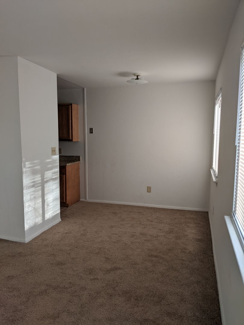 Newport News Apartment: 935 37th Street