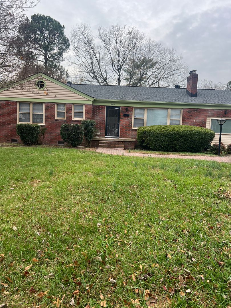 Hampton House: 11 Markham Drive