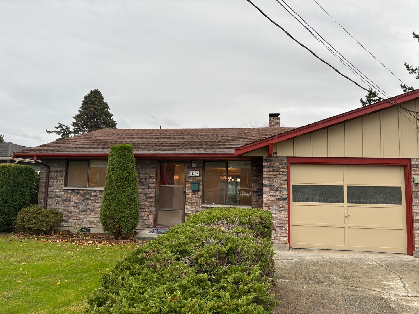 Mount Vernon Apartment: 1506 E Skagit St